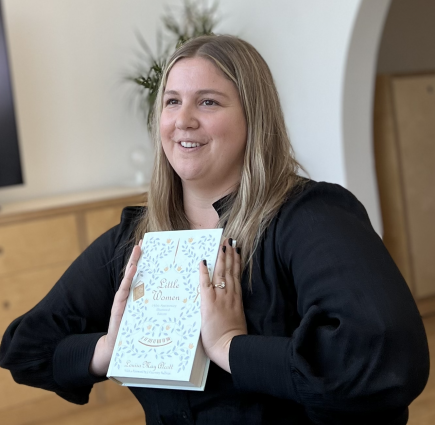 Anna from Ludlow Kingsley shares Little Women and her desire to be a Sloane.